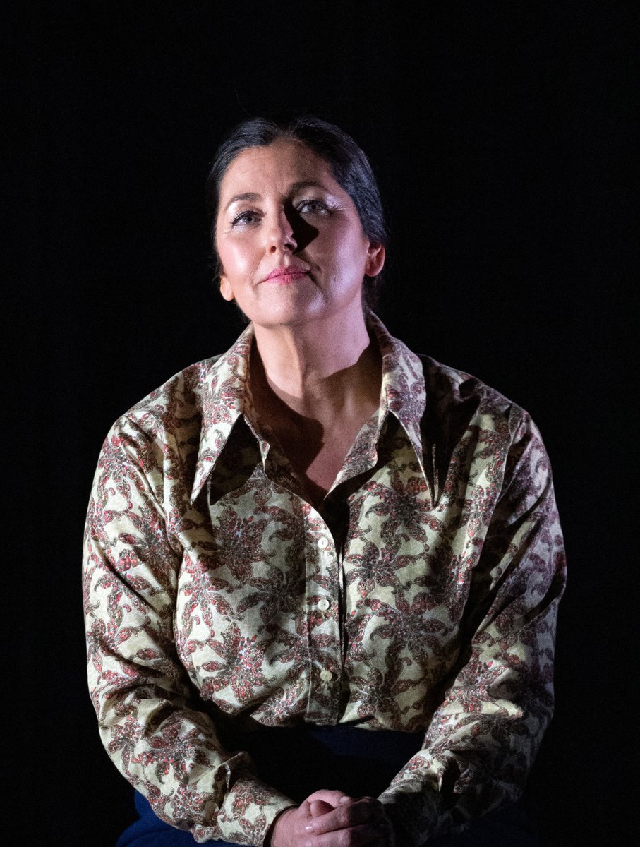Lagarenne's tweet photo. 🎭 [Cristiana Reali dans « Simone Veil, les combats d'une effrontée »]

Découvrez Cristina Reali dans « Simone Veil, les combats d'une effrontée », une pièce d’une force incroyable.

🎫 billets sur : https://t.co/9kovO2qW6V
👉 Retrouvez son interview ici : https://t.co/nFhFghIG2m https://t.co/5AL1xDTm82