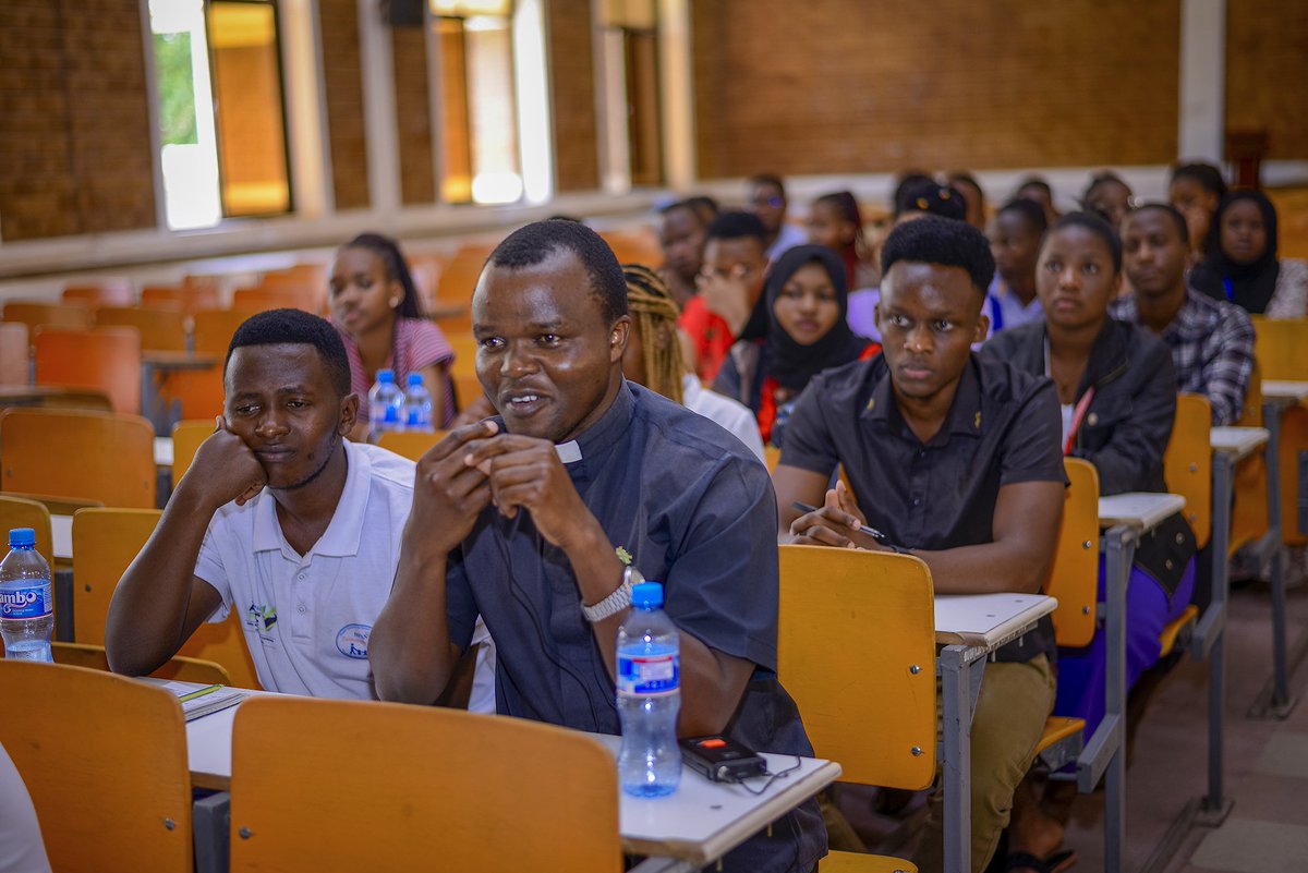 tapsacuhas's tweet photo. It was a great work shop💬👩‍🔬
Ideas were shared and questions were asked🧾🖍️
Preparing a taskforce of pharmaceutical personelle
@tapsatanzania @HamisiMsagama @ummymwalimu @neemalugangira @wizara_afyatz @IPSFAfRO https://t.co/ulKvWfaFQ6
