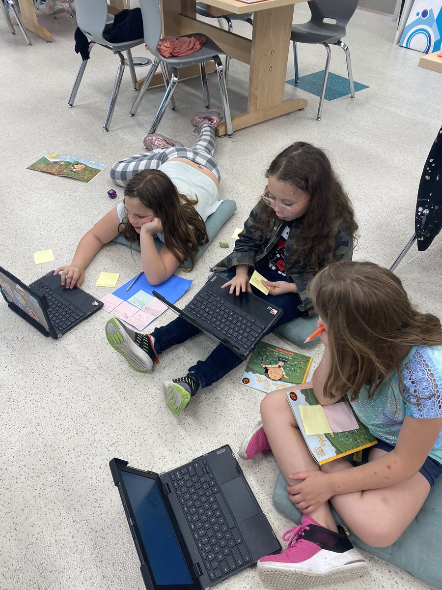 MrsJKelsheimer's tweet photo. What does your research look like? This is what our research looked like today. #teamwork #cooperation #flexibleworkspace https://t.co/Xx8fWFI9kj