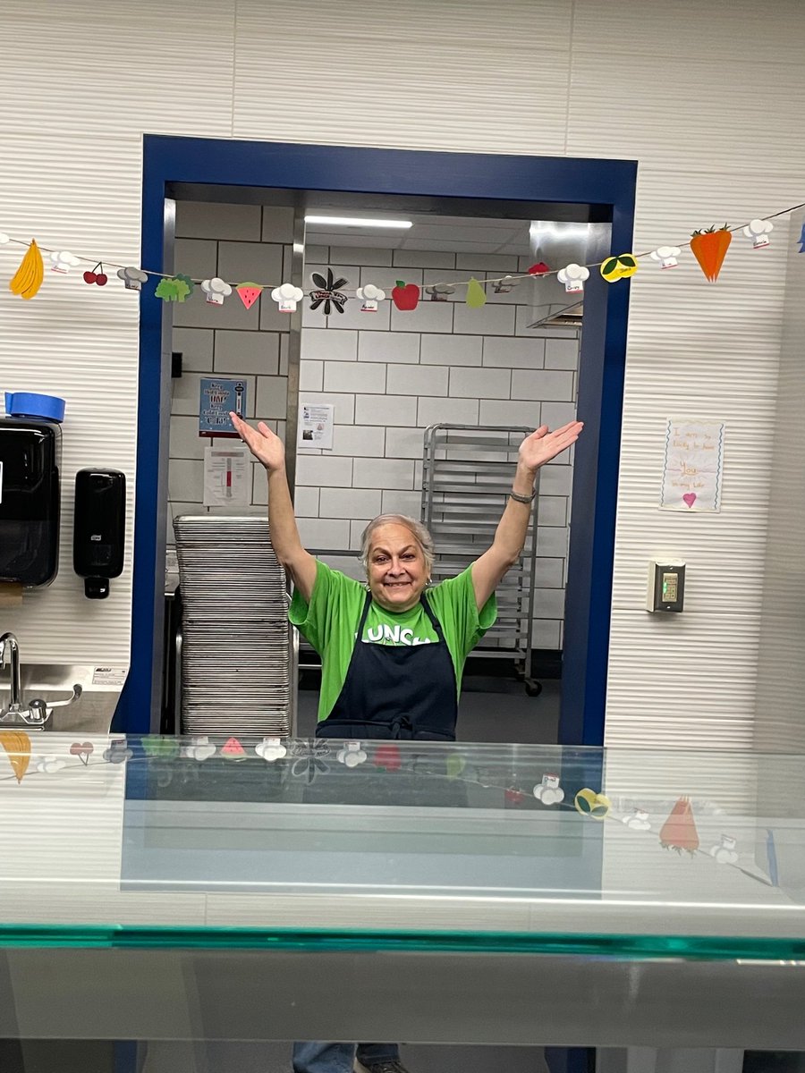 We sure are feeling the love this past week! Check out this beautiful garland made for us by the students at Phoenix Academy! Homemade gifts are the best! #leydenpride <a href="/leydenpride212/">Leyden High Schools District 212</a>