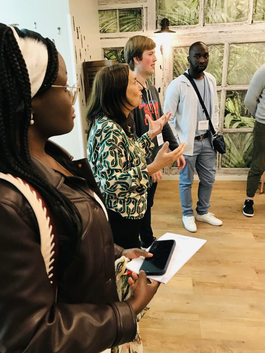 tous_politiques's tweet photo. 📷 Retour en images sur notre Journée nationale dédiée à la communication, samedi dernier à Paris ! 📣

Cet événement a réuni une trentaine d'élus locaux de toute la France pour se retrouver et se former sur les stratégies de communication et la prise de parole en public ! 💡 https://t.co/gy8Y9gtpDn