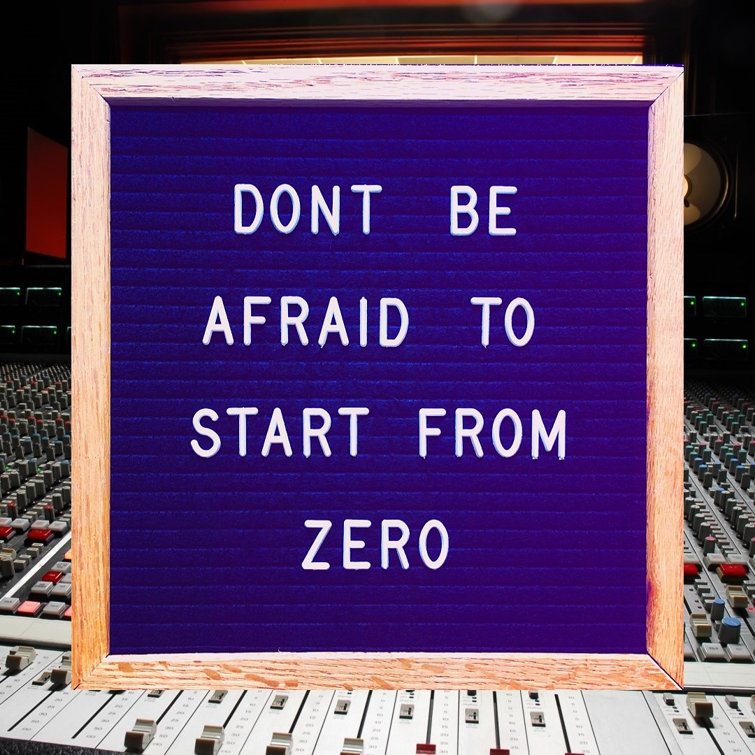 JRmastering's tweet image. At one point in their life, every successful singer, business owner, inventor knew NOTHING about their craft.  ZERO!  Don't be afraid to start from zero and work you way up.  E-V-E-R-Y-O-N-E had to do it!  You don't start at millionaire!  😂

#motivation #motivationmonday