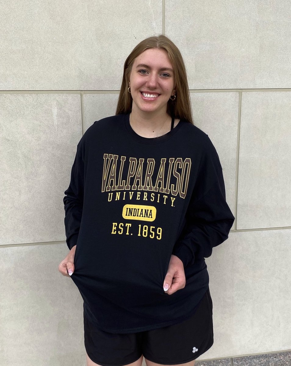 JessicaPickett0's tweet photo. I am super excited to announce my verbal commitment to Valparaiso University to continue my academic and athletic career. Thank you so much to my family, coaches and Academy program for the support!💛🤎 #GoValpo @VU_VB @CarmelHoundsVB @TheAcademyVB @TAVCRecruiting https://t.co/QfVo6AAKke