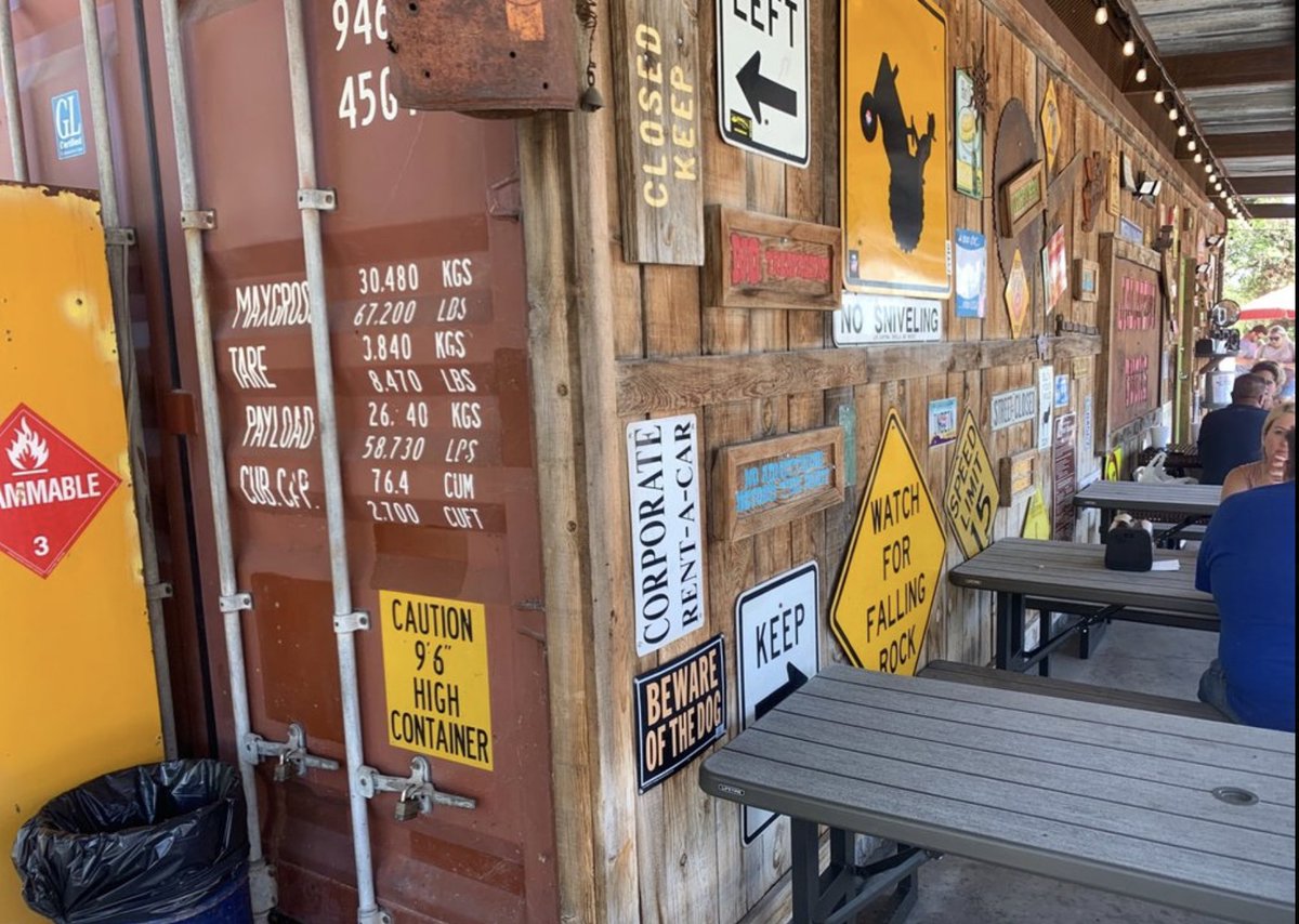 AllStar_Storage's tweet photo. In honor of National BBQ day, we wanted to feature one of our FAVORITE BBQ places actually built with a shipping container - @jalapenobucks 😉https://t.co/Oz5D77YUOH
#allstarstorage
#shippingcontainers
#modifiedcontainer
#NationalBBQDay
#jalapeñobucks https://t.co/pcbJ9XYxeQ