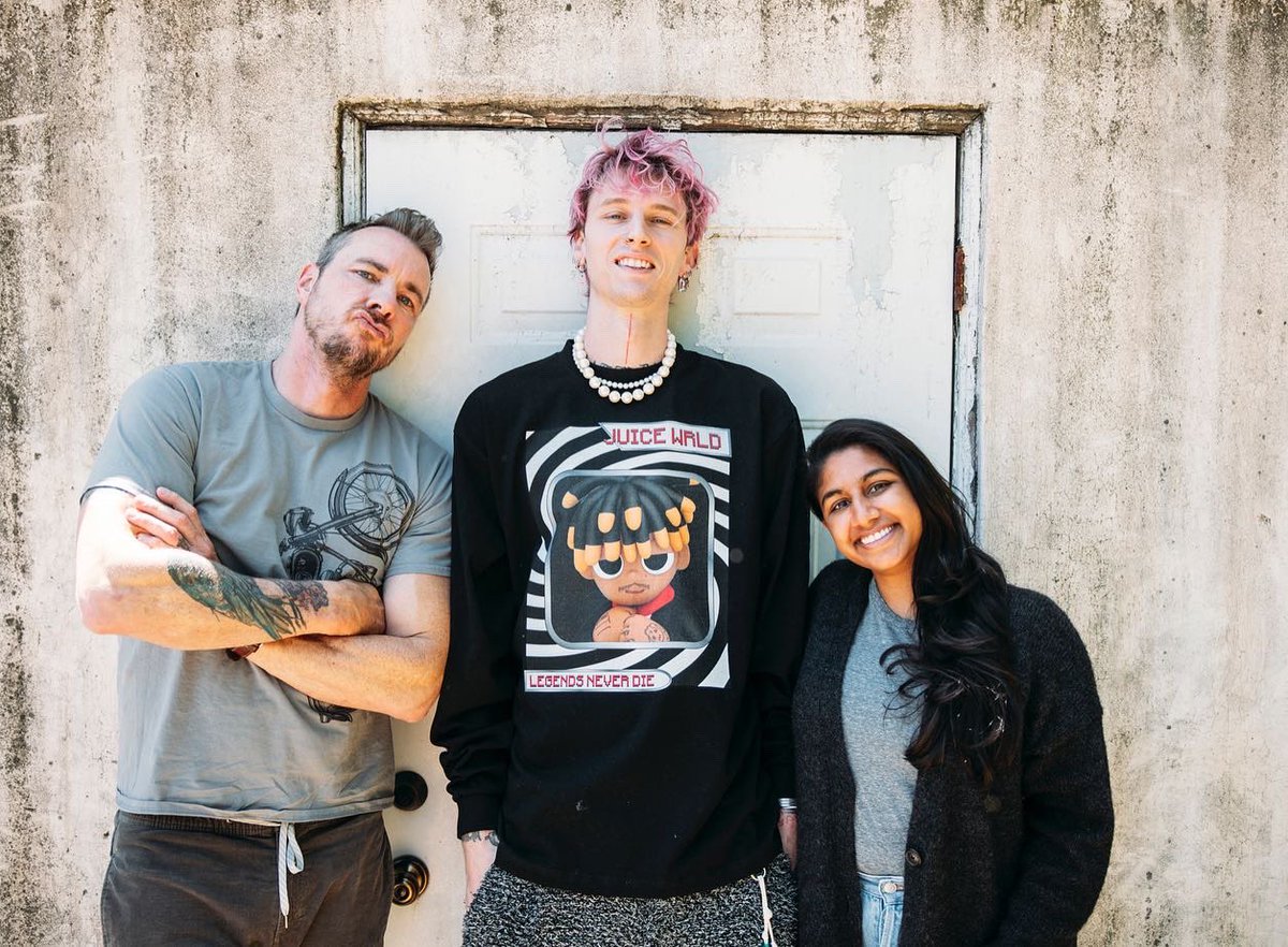ArmchairExpPod's tweet photo. One of our favorite conversations- Colson Baker aka @machinegunkelly is up NOW on @spotifypodcasts . Colson talks about the pros and cons of his persona, the peace he has found regarding his upbringing and green lamps! Enjoy! 🍒 https://t.co/mXF4CWYItT