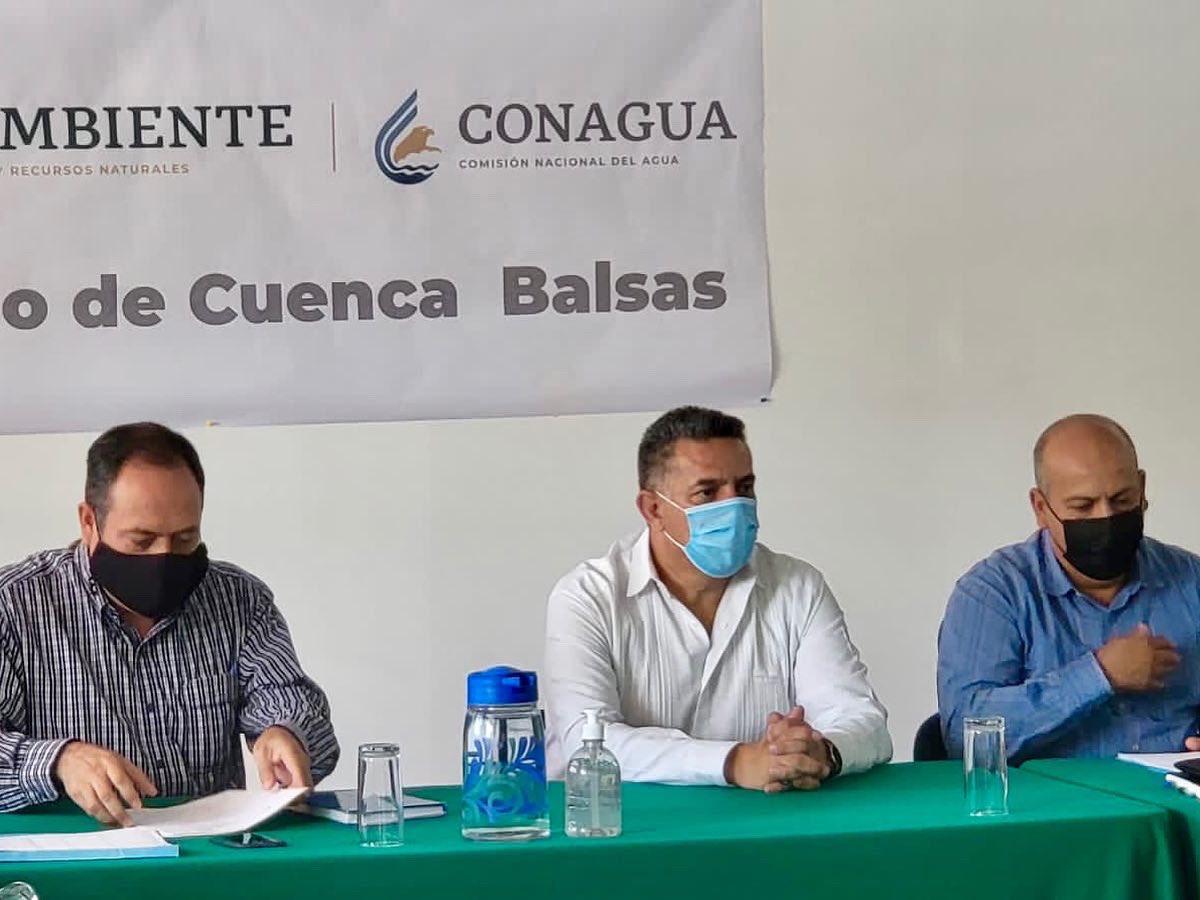 jaime_juarezlpz's tweet photo. 📌 Se llevó a cabo la 5° Sesión Ordinaria del 2022 de la #Corese, en la que los integrantes coincidimos en unificar #esfuerzos para mejorar la #calidad de vida de los habitantes del estado a través del derecho de acceso al #agua. https://t.co/fiiVm2UKY4