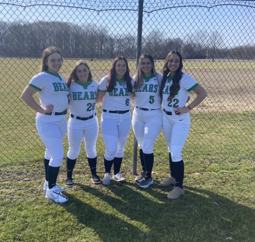 Ladybears_SB's tweet photo. A very SPECIAL day today as we get to celebrate these 5 amazing young ladies before our game vs Huron!! #SeniorNight https://t.co/LLRwQ8DqdZ
