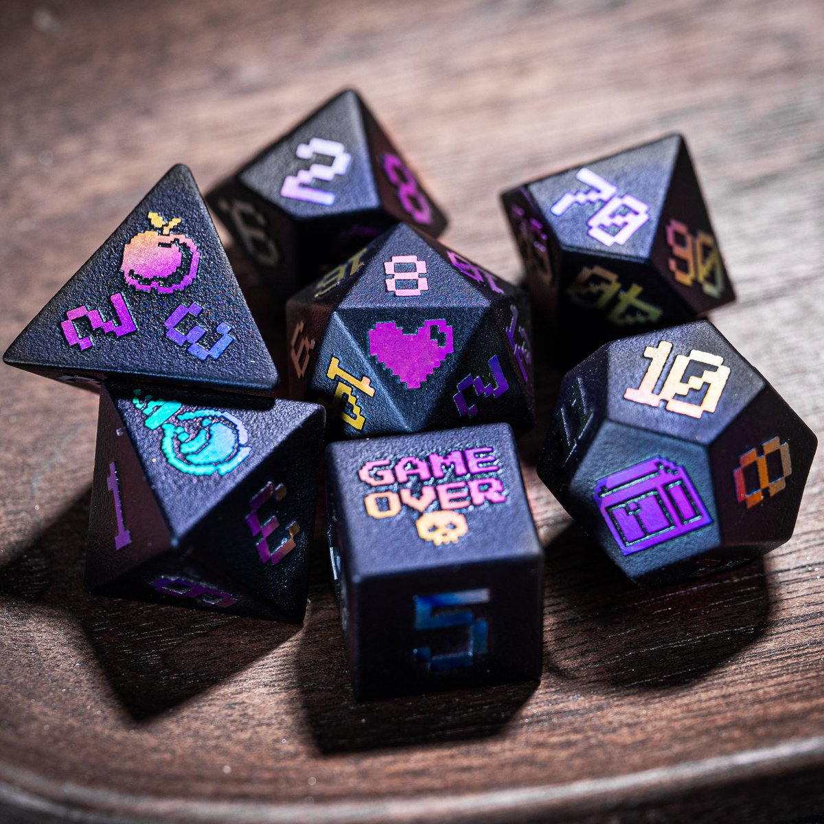 urwizards's tweet photo. Obsidian raised plating dice set with the Pixel Art RPG theme.🎮👾

#dnd #dice #ttrpg #dungeonsanddragons #TTRPGs https://t.co/odAiBkid99
