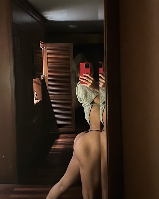 Rough sex is all I think about today🔞😩😤 https://t.co/R1qk6hSm4Q