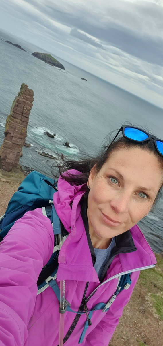 saracrosland's tweet photo. Day 2 in Kylescu and a coastal hike to Sandwood Bay. The forecast bad weather caught us up during last couple of miles.

#ChesterGreatOutdoorsClub
#CGOC #Hiking #Nature #Training #CoastalWalk #Scotland #Adventure #Explore https://t.co/SjPi0lH1RG