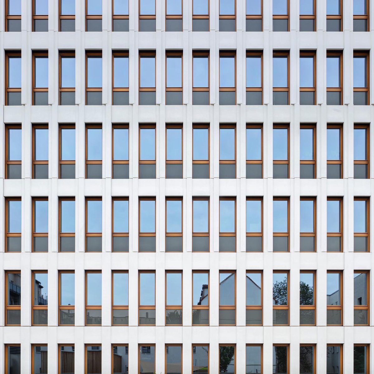 Arqenblanco's tweet photo. Ministerio Público de Leipzig- kister scheithauer gross architekten und stadtplaner 
Imagen: HG esch 
________________________________
#kisterscheithauergross #hgesch #leipzig #alemania #arquitecturaalemania #arquitecturaenblanco #arquitectura #proyecto #archdaily https://t.co/EozoZBRMms