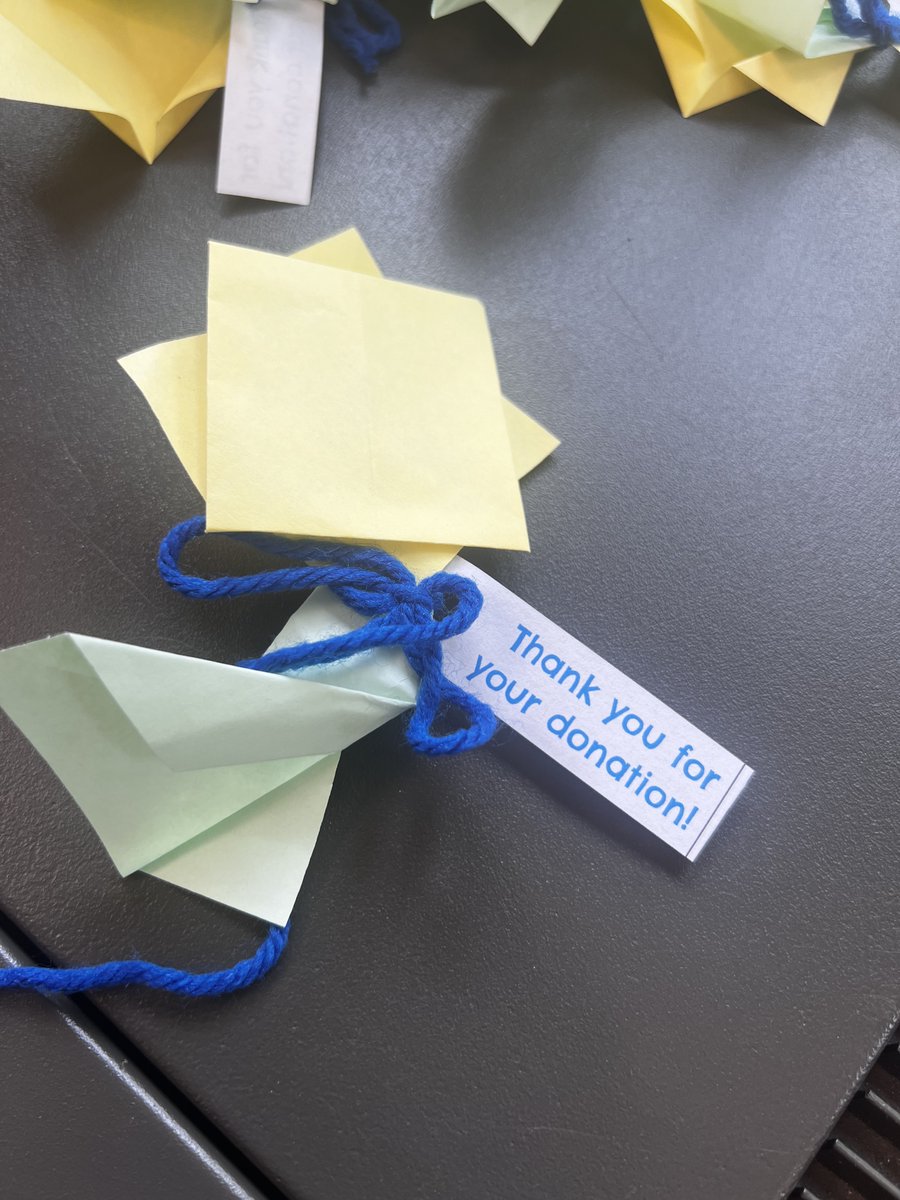 MTL_KucheraGAP's tweet photo. Just a reminder! The Circle of Giving Club is still collecting donations for the Ukraine. All donations will receive a paper origami sunflower handmade by the Origami Club! Thank you for your support! #csinspire #cstogetherisbetter @MTL_ESLCohen https://t.co/GsywsZufj5