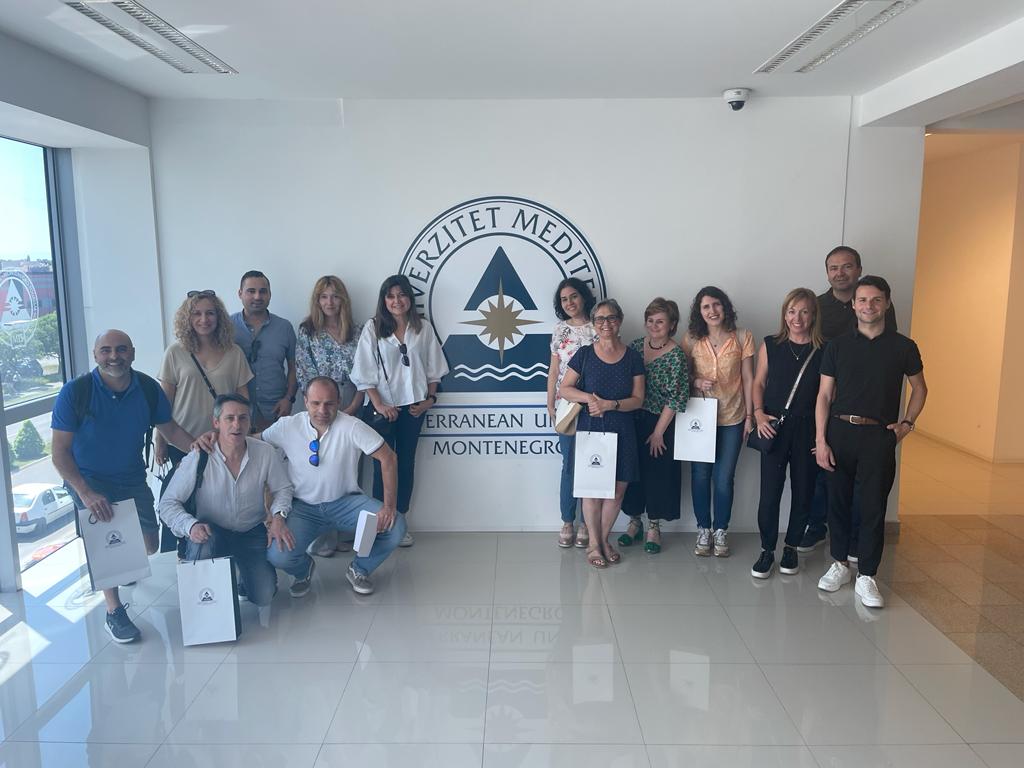patriciammateo's tweet photo. Empezamos movilidad Erasmus a #Montenegro buscando nuevos proyectos y colaboraciones con @univerzitetMediteran representando @insjoanbrossa y acompañados de @fpalzira @cipfp_valle_de_elda IES Luis Seoane, CIPFP La Laboral, y Universidad da Coruña https://t.co/F9uJ1ly7n9