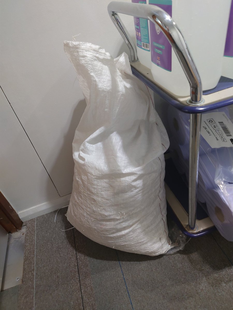 4 years of notebooks shredded and 4 years of brilliant work with all at <a href="/LibrariesUnLtd/">Libraries Unlimited</a> done! Thanks for everything and <a href="/TheStoryMuseum/">The Story Museum</a> here I come!