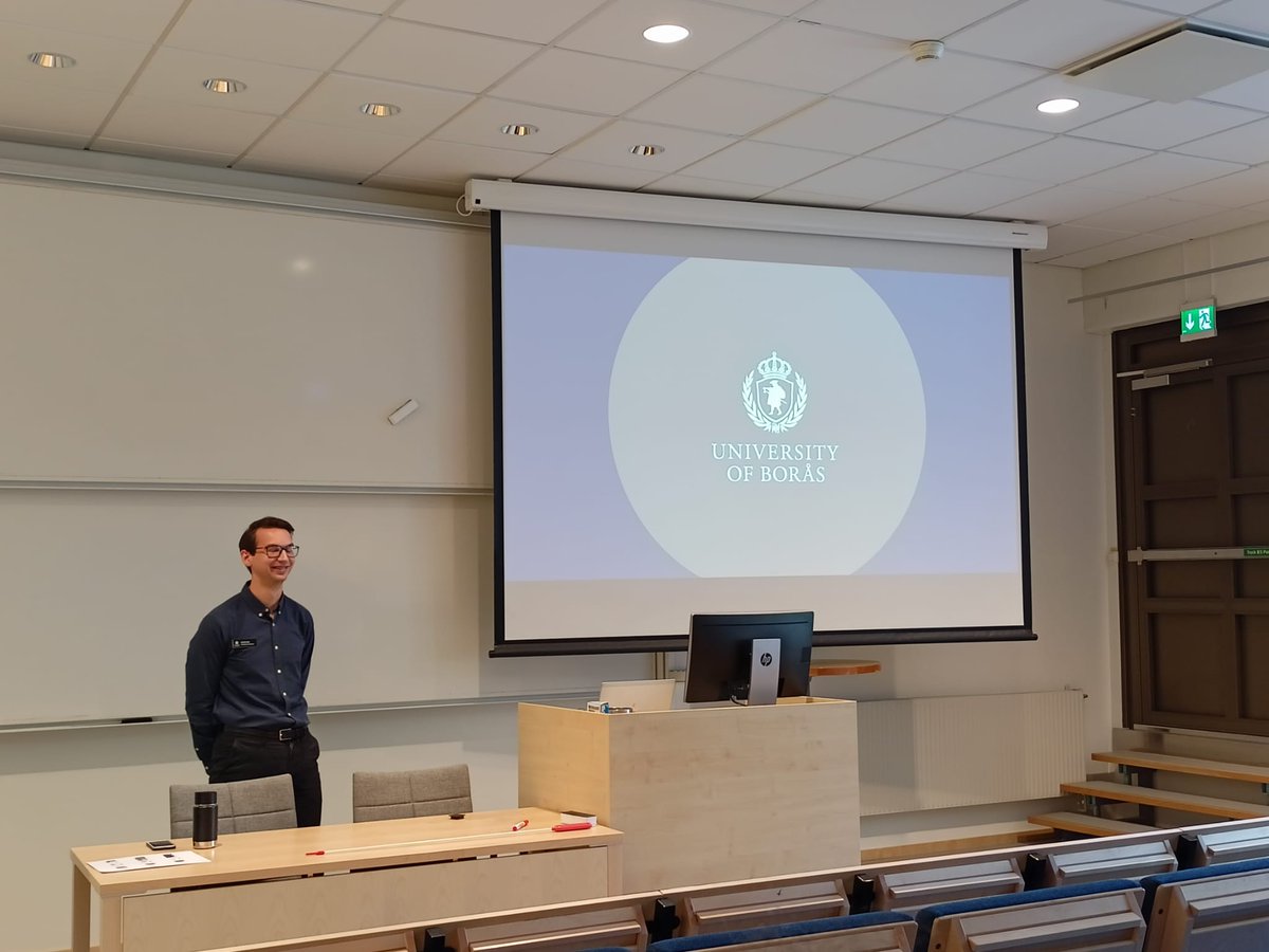 #Suecia: DÍA 5
Visita a la Universidad de Borås, donde nos han explicado el #proyectoerasmus y cómo funciona su departamento de internacionalización.
Tras el lunch, al zoo, para observar que este espacio animal se ha desarrollado integrándolo en su entorno de forma sostenible.
