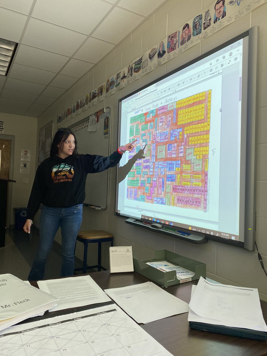 mrfleck203's tweet photo. Sociology students learned about the different ways that cities develop through urban development, and created a town of their own to show off their understanding. #TitanTrue https://t.co/ZqbwghXZwA