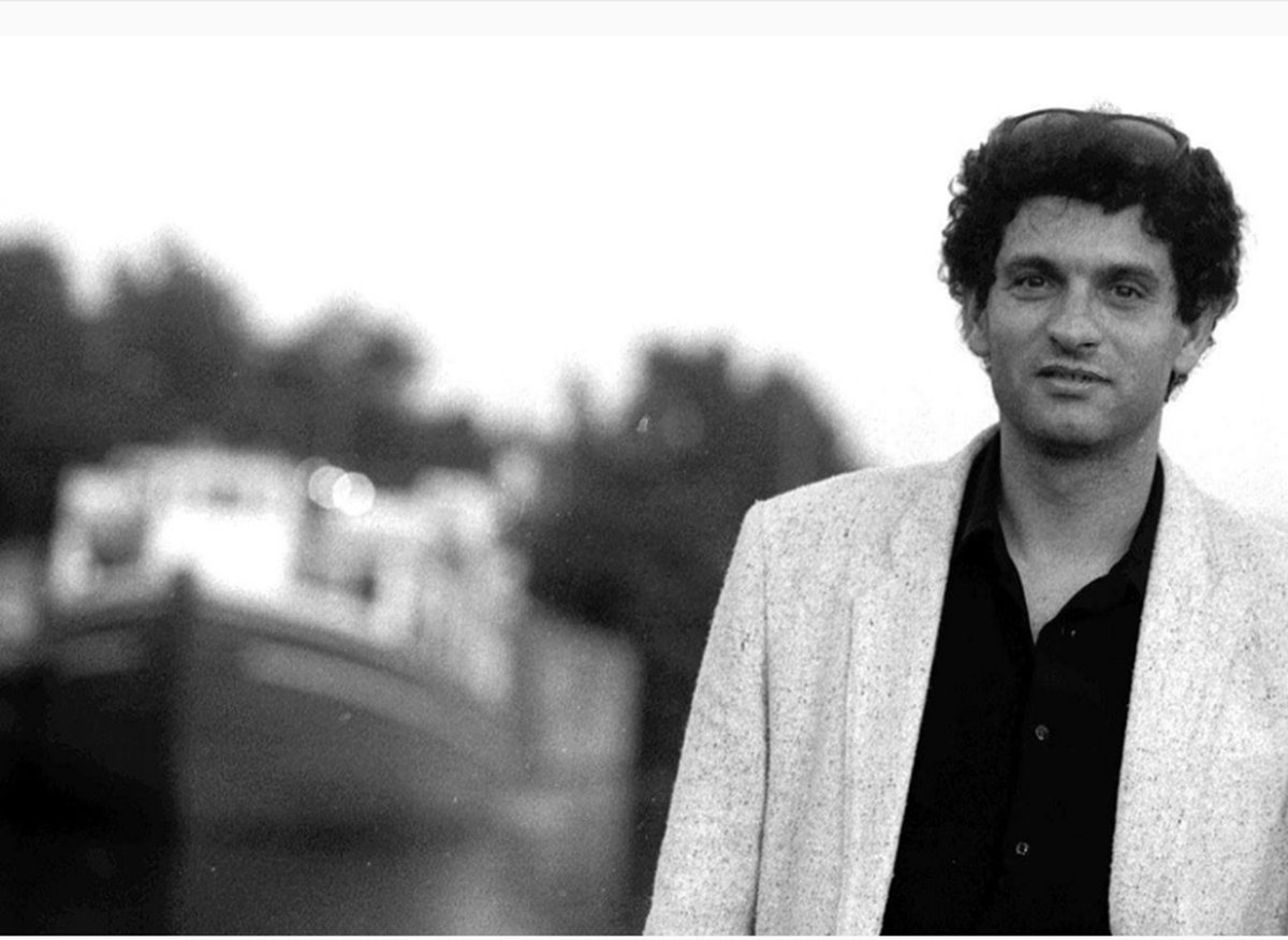 "Yo, que no creo en fronteras ni en banderas, soy nacionalista andaluz" #CarlosCano 

#Andalucía #19J #andalucismo