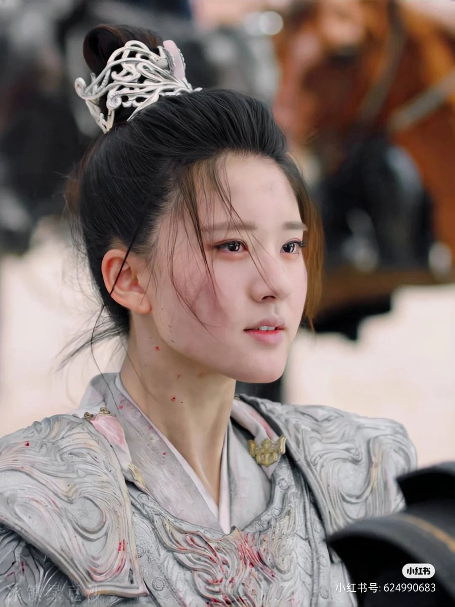 Rosypurple98's tweet image. เดอะเบสมากกับรูปนี้ 👏👏 ใบหน้าที่อิดโรยจากการต่อสู้ รอยเลือดที่เปื้อนใบหน้า แววตาสีหน้าแสดงมันออกมาชัดเจนมาก ผมที่รุงรัง ชุดเกาะที่มีแต่คราบเลือด วันนี้เราชมเด็กคนนี้เก่งมาก รอบที่ล้านล่ะ เพราะเก่งมากจริงๆๆ🥺
#เทียบท้าปฐพี #Zhaolusi  #จ้าวลู่ซือ