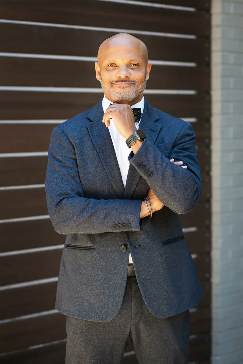 CLTLegAdvocacy's tweet photo. It's his first day as CEO and @RomainEsq is already hard at work championing for those in need:  "I have been offered a once in a lifetime opportunity to fight for access to justice. I am humbled to lead a team who is dedicated to fighting for our community."  Welcome, Toussaint! https://t.co/YtwOLV6Bkt