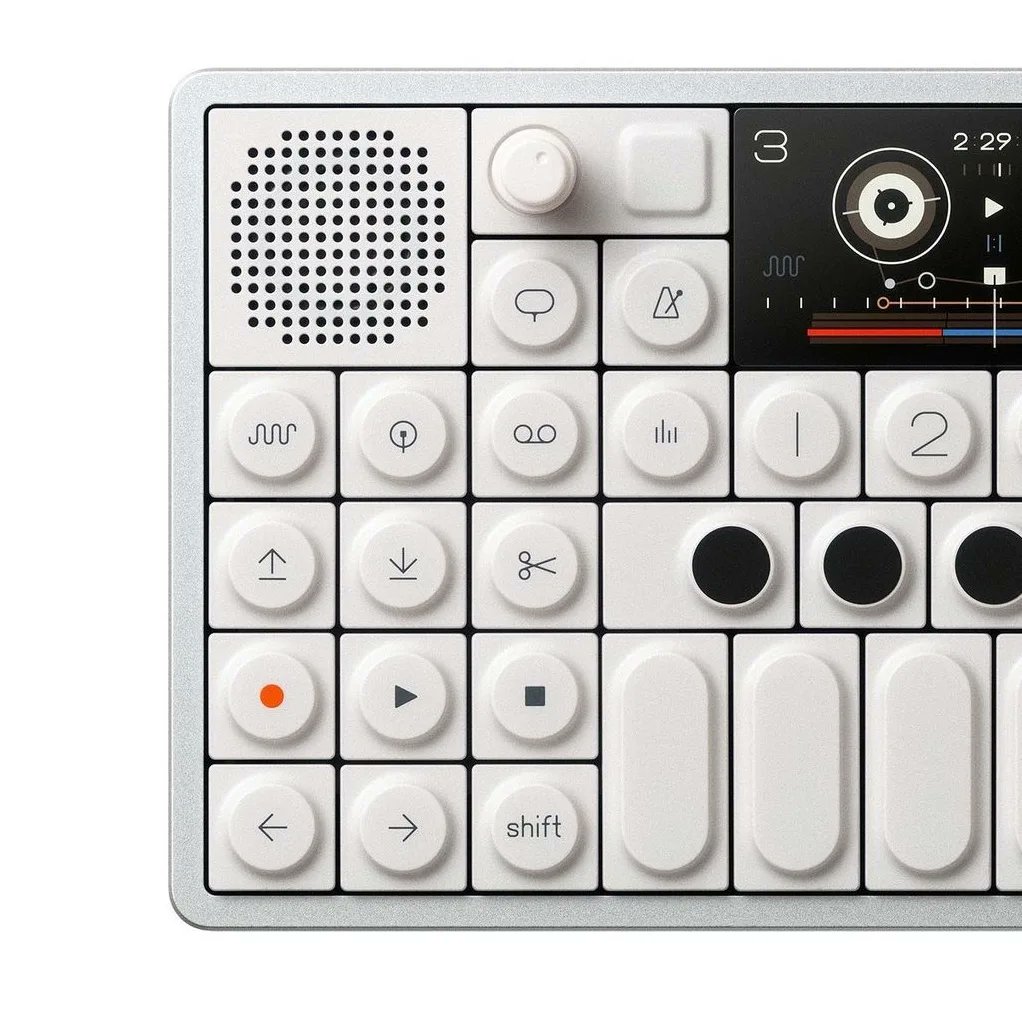 superellipse_'s tweet photo. OP-1 Field - designed by @teenageengineering , visualised by @ilyakolganov 

Beautiful industrial design detailing as always.

.
.
.

 #industrialdesign #teenageengineering #op1teenageengineering #3dartist #design #cmf 
#3drender  #designinspiration #productdesign #rendering https://t.co/AtnBAI1tq5