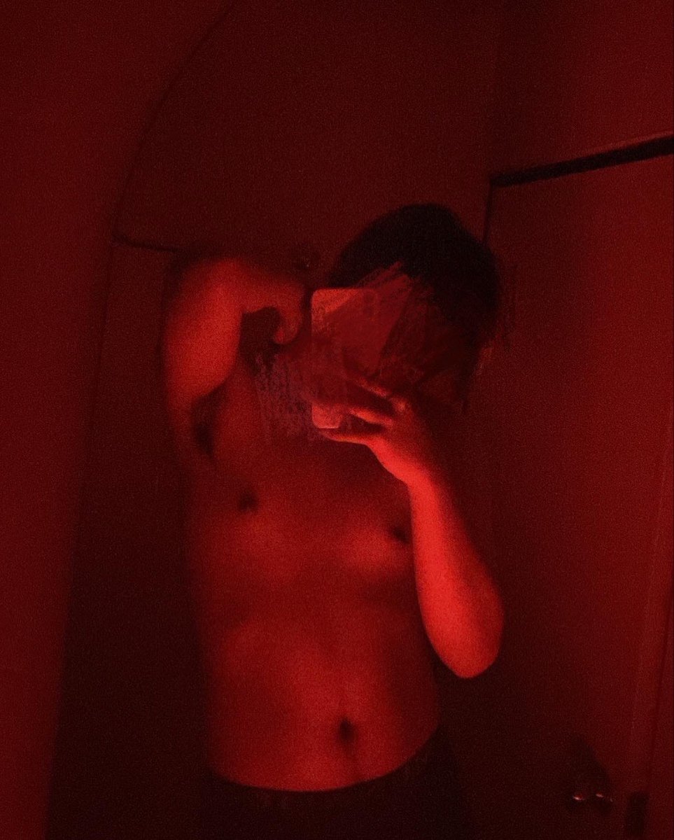 thursday7144's tweet photo. สีแดงง 🔞‼️ https://t.co/AaXZUVoUJt