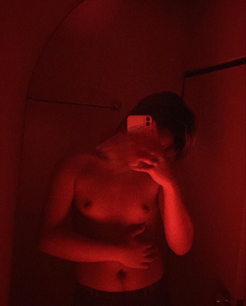 thursday7144's tweet photo. สีแดงง 🔞‼️ https://t.co/AaXZUVoUJt
