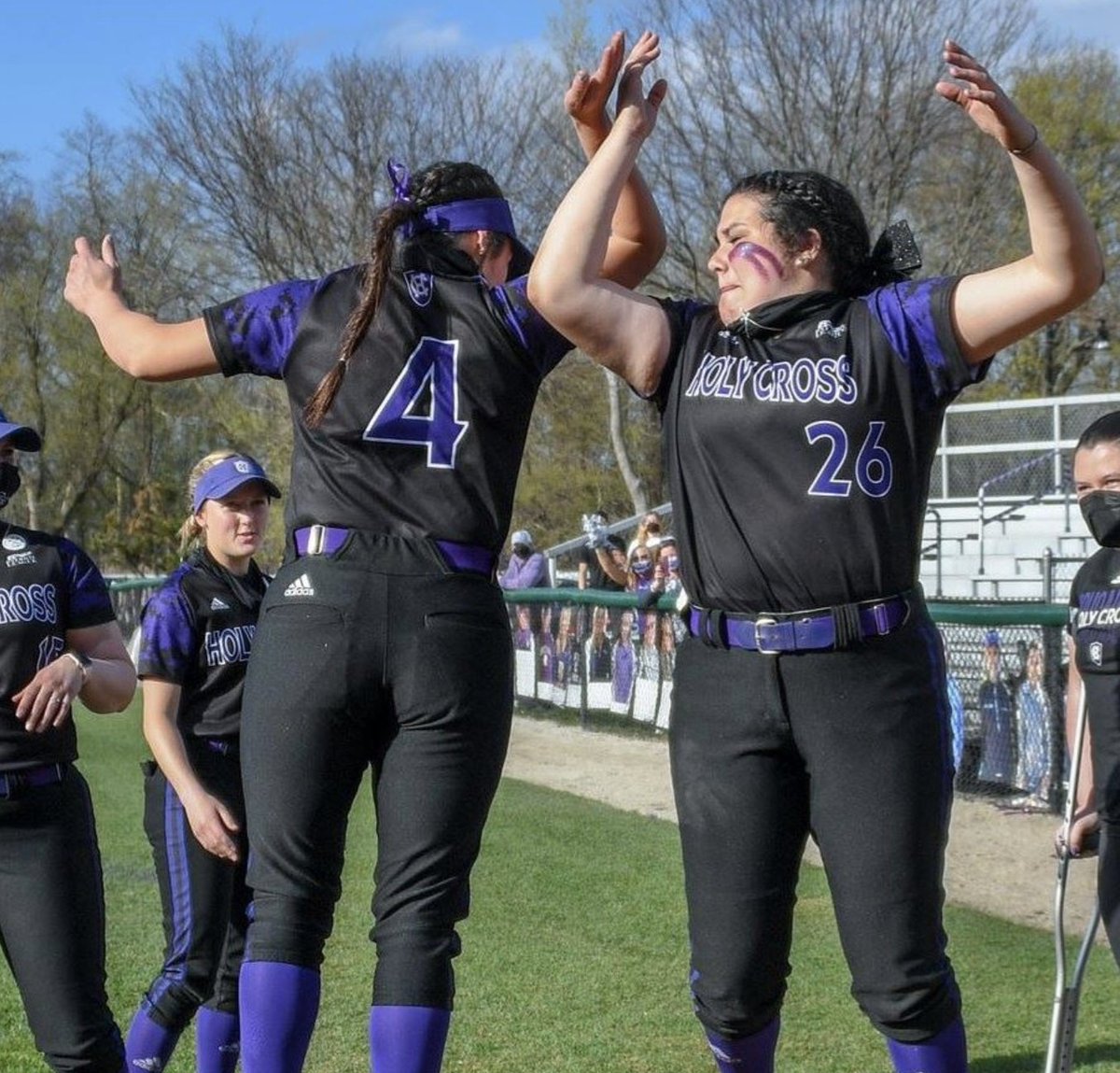CRUSADERS TOGETHER Athletics Giving Day is Friday! You can get a head start on making donations by following the link: givecampus.com/pyhlz4
As always, your favorite softball program appreciates your support and contribution! 🥎💜 #gocrossgo