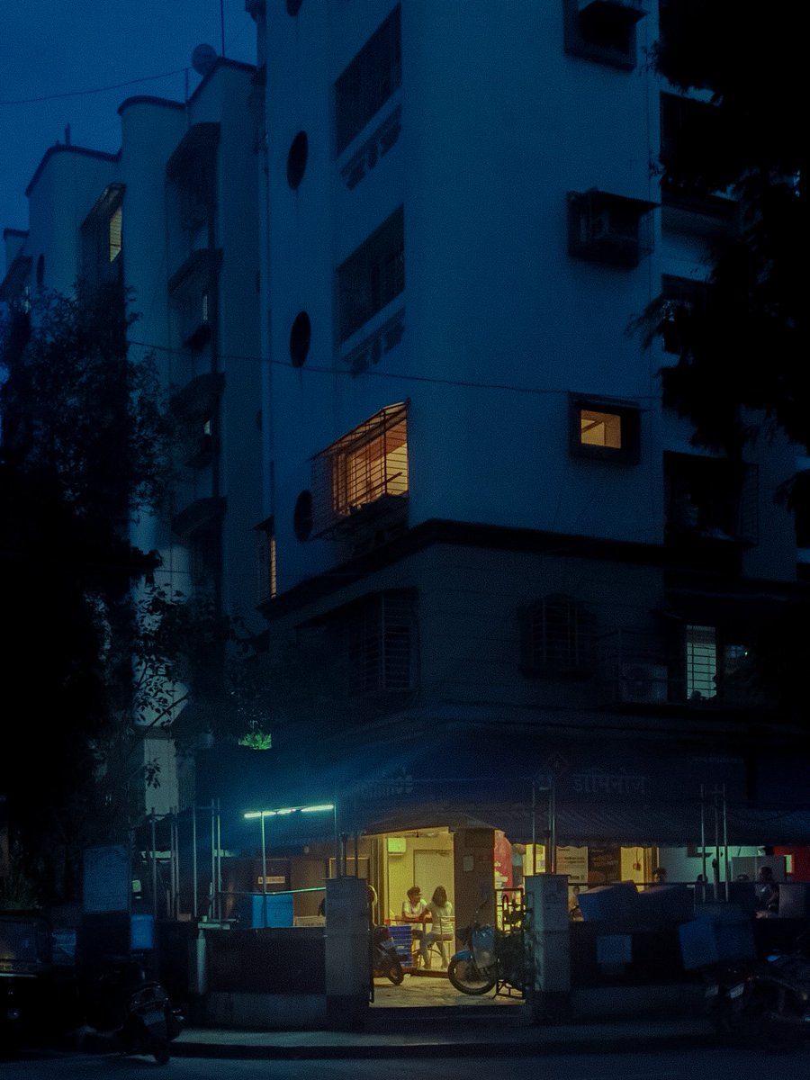 TakshShikari's tweet photo. Nighthawk https://t.co/9s54XRMPo0