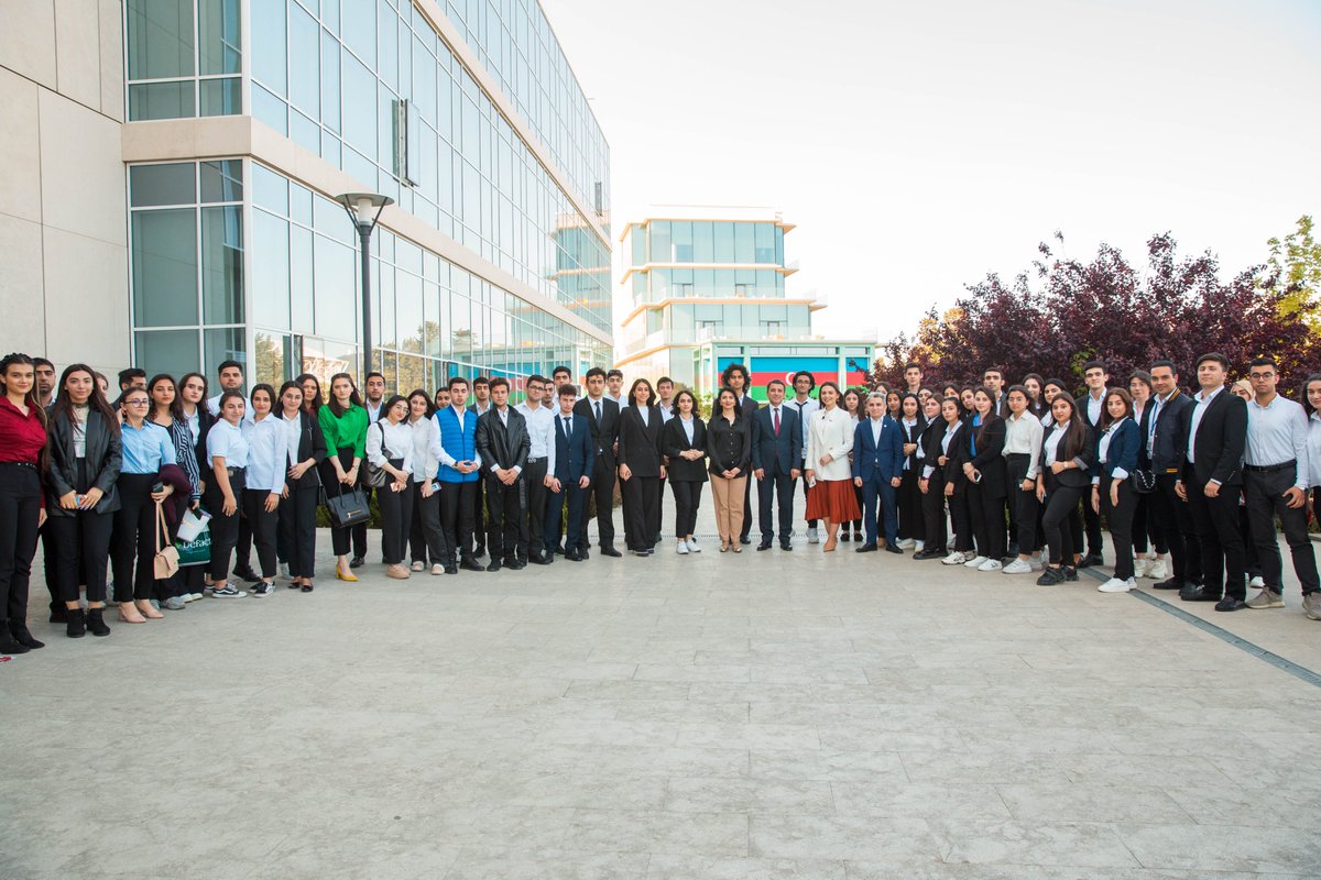 asanvolunteers's tweet photo. "ASAN Könüllüləri" Təşkilatının və ADA Universitetinin birgə əməkdaşlığı çərçivəsində "ASAN Könüllülərinin Diskussiya Platforması" layihəsinin növbəti görüşü ADA Universitetinin prorektoru Fariz İsmayılzadə ilə baş tutub.
#AKT #ASANKönüllüləri #ADAuniversity #AKDP https://t.co/3UTUrAEbIG