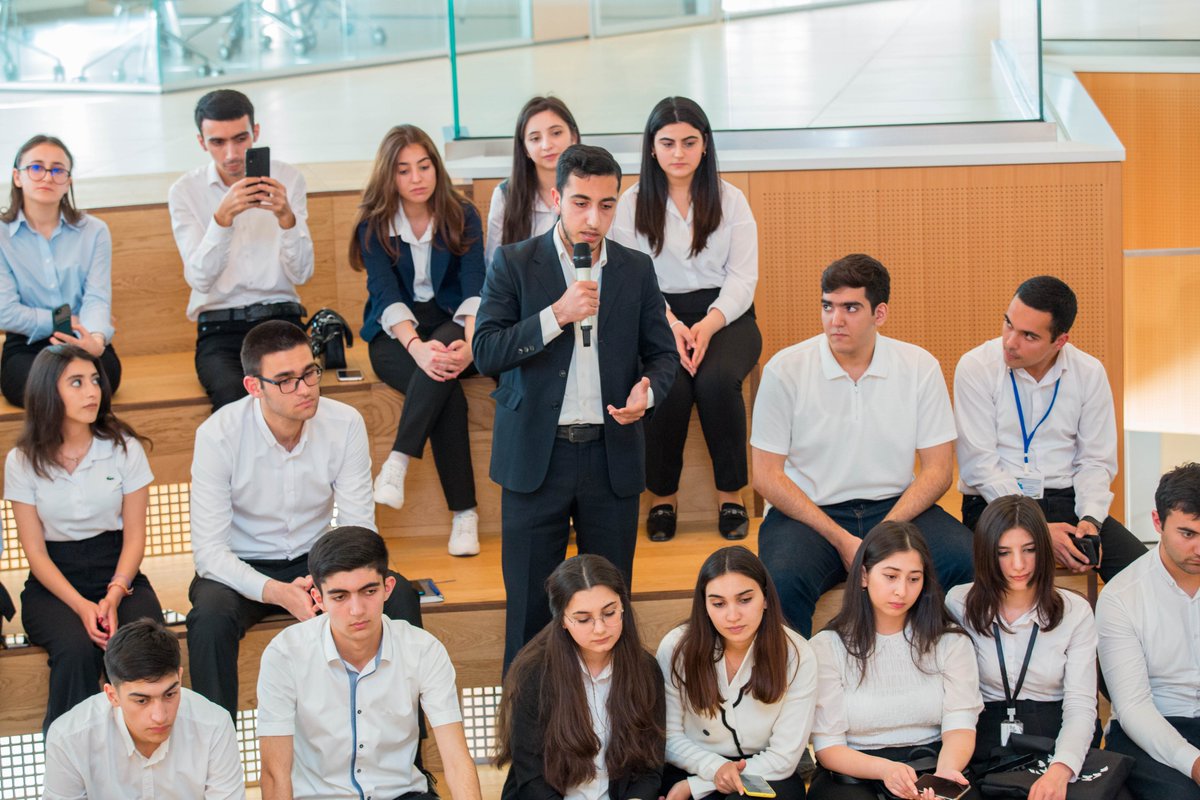 asanvolunteers's tweet photo. "ASAN Könüllüləri" Təşkilatının və ADA Universitetinin birgə əməkdaşlığı çərçivəsində "ASAN Könüllülərinin Diskussiya Platforması" layihəsinin növbəti görüşü ADA Universitetinin prorektoru Fariz İsmayılzadə ilə baş tutub.
#AKT #ASANKönüllüləri #ADAuniversity #AKDP https://t.co/3UTUrAEbIG