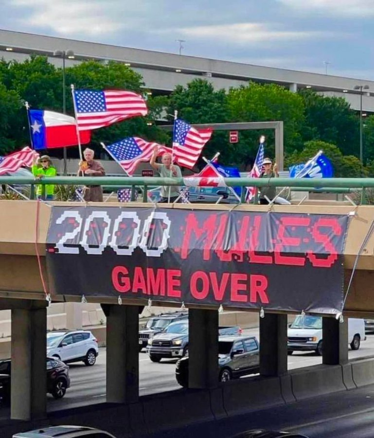 CaliforniaFRW's tweet photo. Are you ready to "Adopt an Overpass" for Memorial Day? It looks like the nation is gearing up! Pick an overpass in your area and wave your flag Saturday, May 28 from 9AM-11AM. @AdoptAnOverpass #VisaliaRWF #CFRW https://t.co/W1fyJBRl90