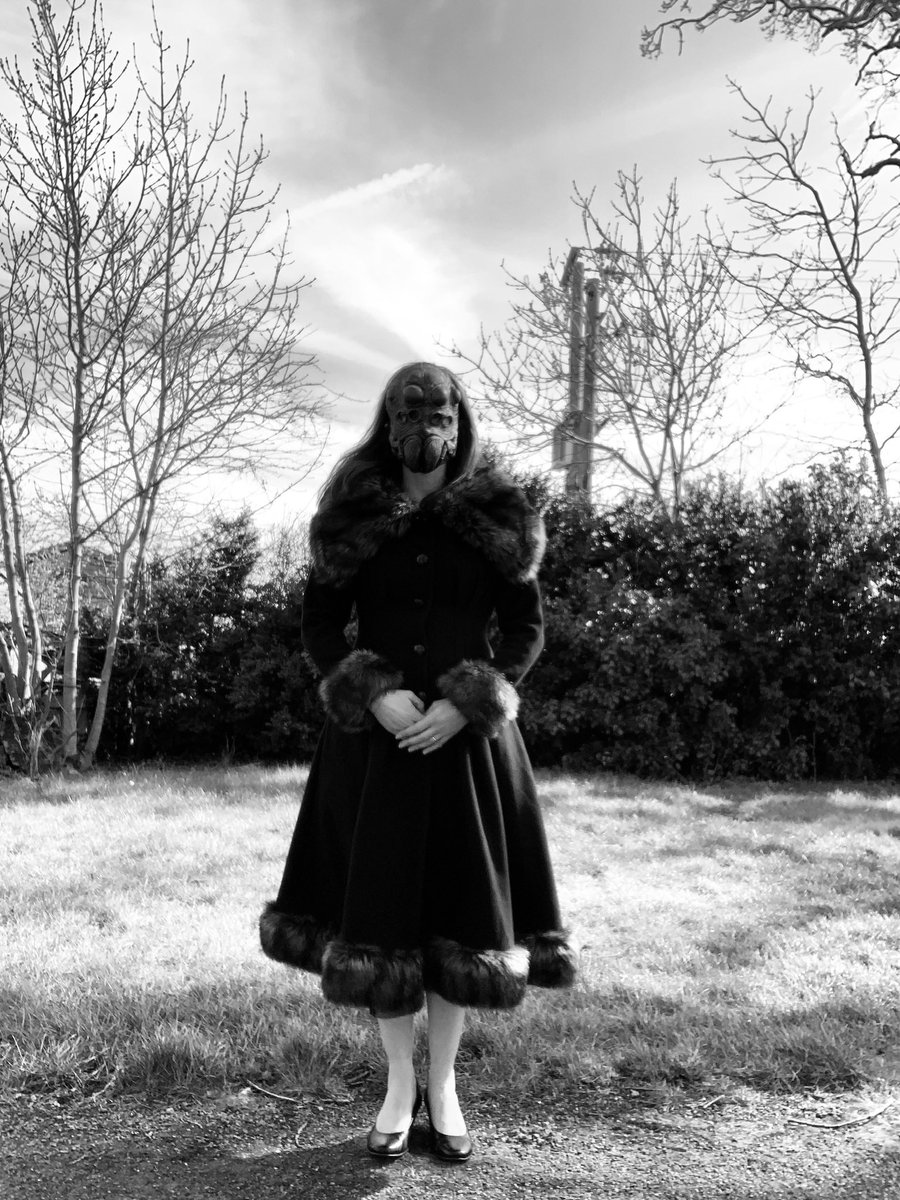 FishburneRauh's tweet photo. 🕷🧥 #bestofluck #travellinggentleman #chapter5 #thecoat #collectif #retro #spiderface #keepemcoming #writerscommunity #womenwriters #amwriting #amquerying #amspiderface #tiktok #browneyedrecluse https://t.co/oEYLcmOhiy