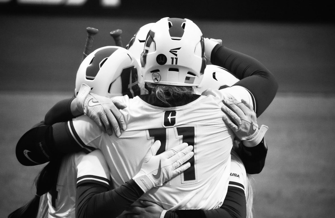 KaliJoness's tweet photo. This team was so special. So much love 🤍 https://t.co/UI9EzxV9Oc