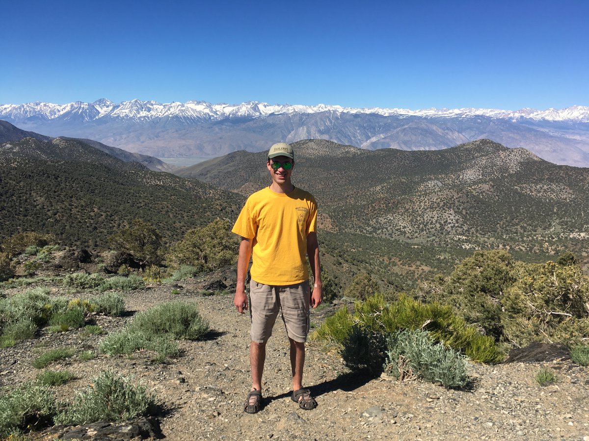 geobadgers's tweet photo. Congrats to @UWMacrostrat lab member Dr. Daniel Segessenman (@macroacaran) who defended his doctoral dissertation on Ediacaran (635-539 million years ago) stratigraphy last week! https://t.co/yS7tLuHIgM