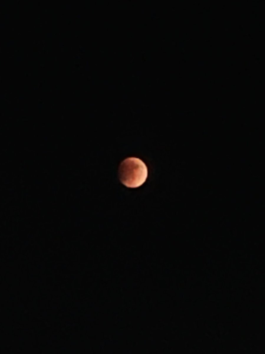 ryangwest's tweet photo. the lunar eclipse coinciding during a blood moon in scorpio? come on emotional healing! https://t.co/ODNYYGyqUb