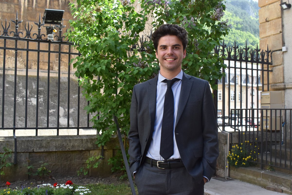 Prefet_48's tweet photo. #Arrivée La préfecture de la #Lozère accueille M. Vincent Malapert, stagiaire de @INSP_Fr
👉Durant 6 mois avec l'équipe du corps préfectoral, M. Malapert travaillera sur des dossiers locaux et découvrira la diversité des politiques publiques de l’État en Lozère
Bienvenue à lui ! https://t.co/Kj0arGHQVW
