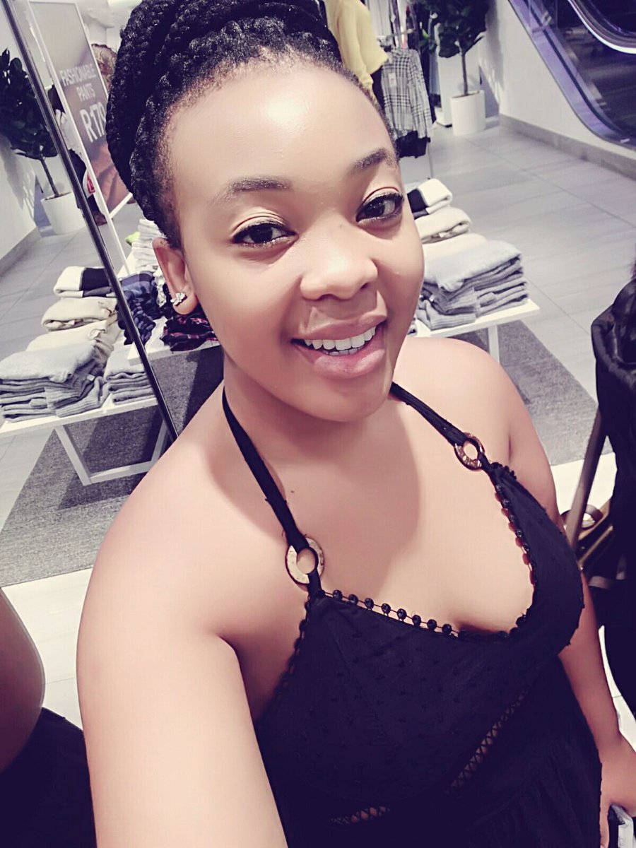 Mveloh_Shangase's tweet photo. Alishise imama, ungas'chazeli❤ https://t.co/fTLxDS5g5O