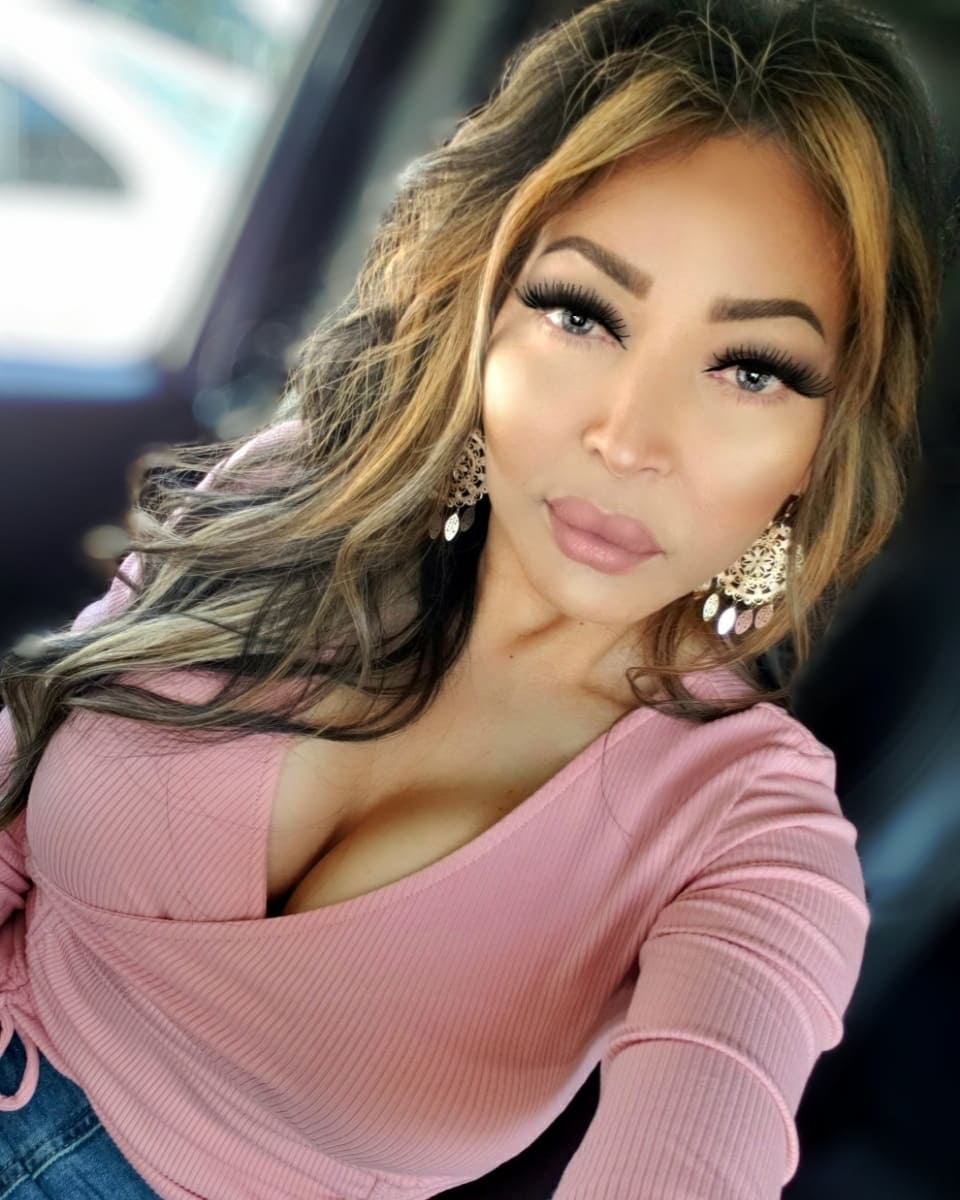 DYchiquita's tweet photo. Hello Monday, it's time to shine!
Make it a great day!
#mondayvibes #mondaymood #monday #shine #makeitagreatday #sexygirl #makeyourownsunshine #prettyinpink #loveherbutleaveherwild https://t.co/L4LJPoke3X