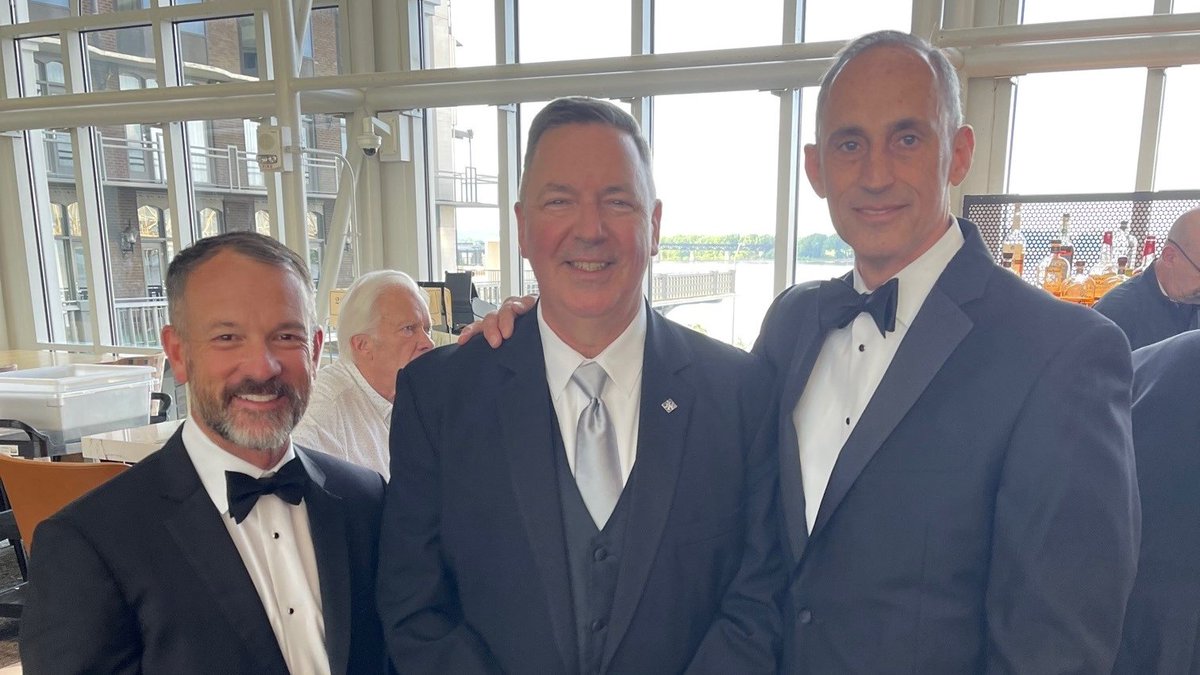 GoldenKeyGroup's tweet photo. Doesn't Team GKG clean up nicely?! Our executives had a wonderful night at the #AGCRA #GoldVaultChapter Ball in #Louisville, KY.

GKG was a proud Platinum Sponsor of event!

#ArmyHR #Army #DoDHR #DefenseContracting #FtKnox #FortKnox #AGcorps #GovCon #DefendandServe https://t.co/JqmsjuxDil
