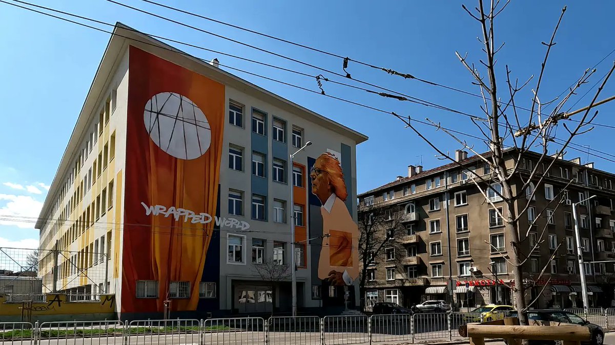 ElitsaMartinova's tweet photo. Christo Javacheff, the #artist who wrapped the #world. 
#color #colorful #graffiti #graffitiart #goprohero #goprohero10 #Sofiacity #Bulgaria https://t.co/4Z1XttSZI5