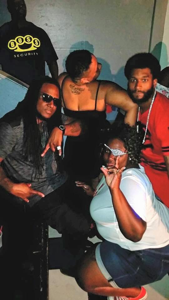 tashadaauthor's tweet photo. We been doing big events @Boochienem @RedDaWildWolf #Bba #duval #Flbr #flmovement https://t.co/T90L2XblWU
