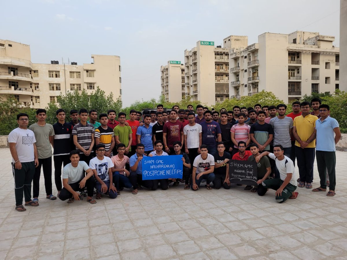 vikalpbhatia1's tweet photo. .#Postponeneetpg protest at SHKM GMC Nalhar,Nuh......

Being medical and dental student forum of @ABVPVoice , we @MeDeVisionOrg sincerely request govt @mansukhmandviya ji to please take decision in student's favour.... https://t.co/2NVD2K0GiH