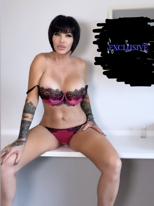 NEW CONTENT ALERT       🖤💓🖤 https://t.co/zrxLfzYg27 https://t.co/yg3N4uikKb<a href="/tag/liveshowstatus"class="tags"><span>#liveshowstatus</span></a>