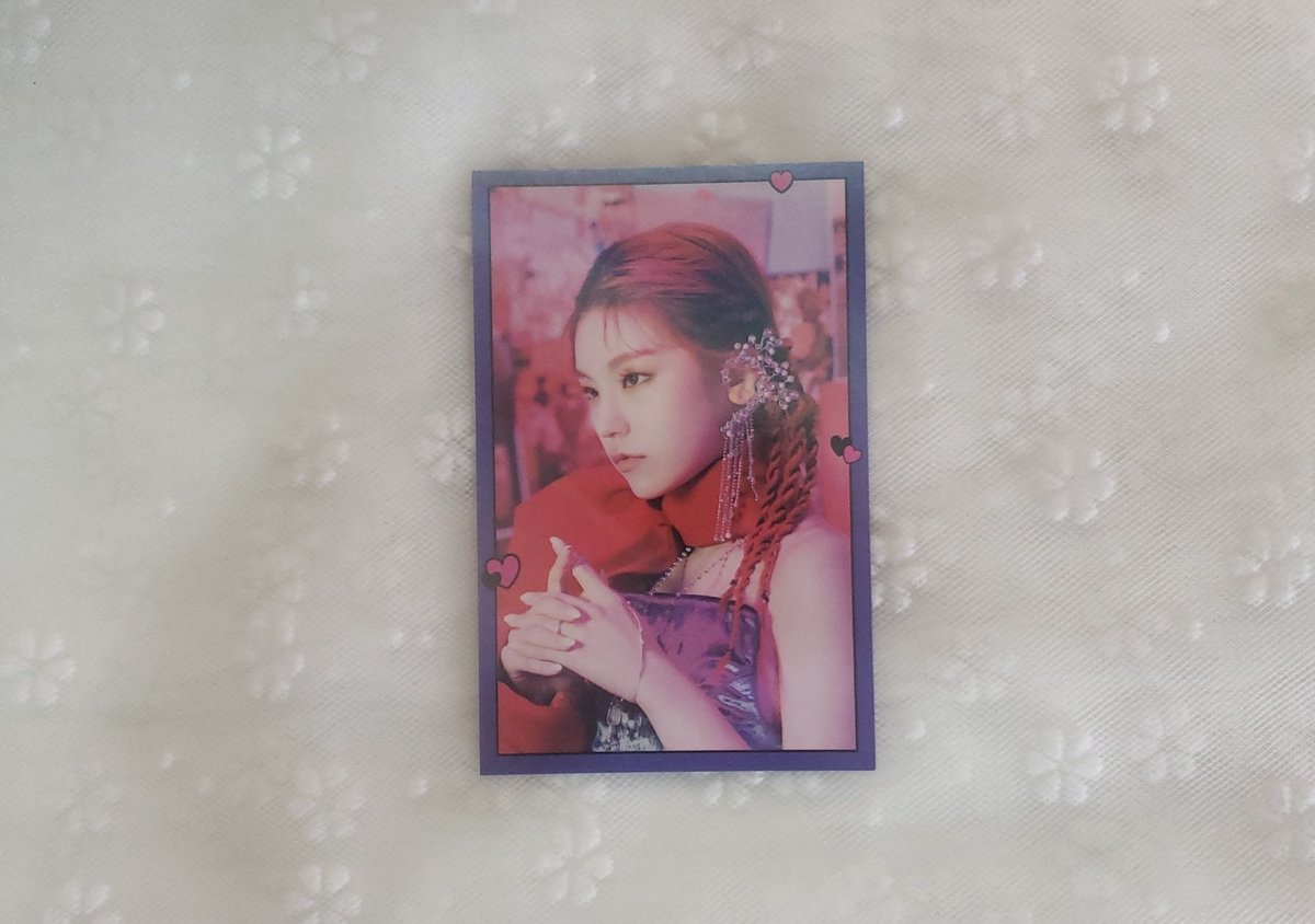 sproutato's tweet photo. 🍠wts lfb itzy ph🍠
🏷️: #sproutatosells

ITZY GUESS WHO YEJI withdrama holo pc

💰php 200 + pf &amp; lsf
🌱: reply/dm to claim

💰: gcash 
🚚: JRS / J&amp;T /scô

‼️ RBYT: https://t.co/kn2JPCT69s https://t.co/ilhnxK3QGb