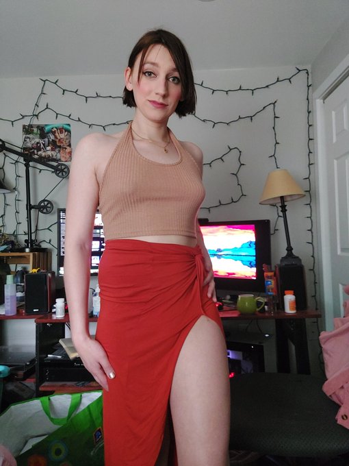 Watch Vera Special's leaked NSFW photo on TwXstars