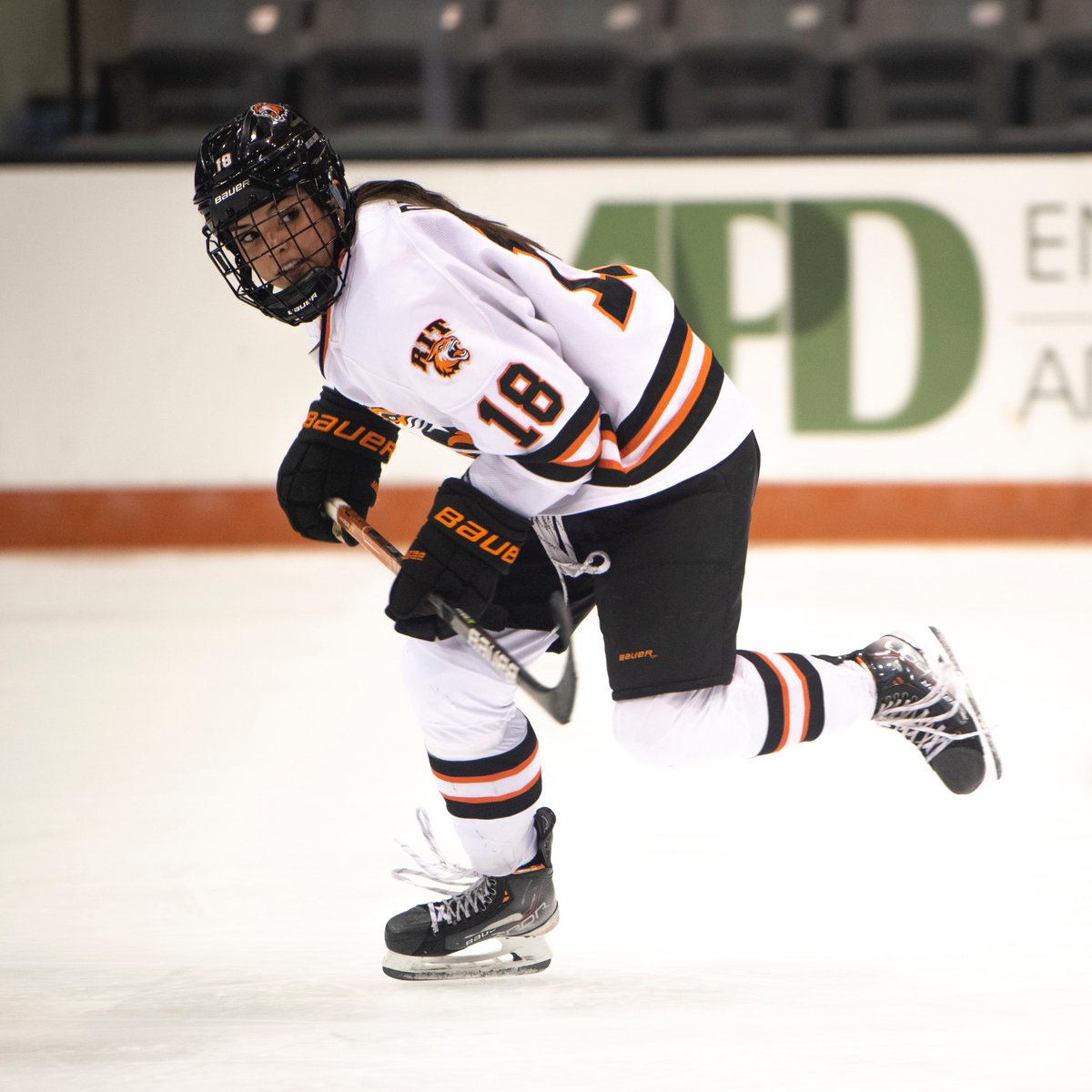 CHAWomensHockey's tweet photo. Abby Davies capped her @RITWHKY career with a four-goal All-Tournament Team performance at the CHA Championship in 2021-22.
#CHA20 | #SeniorSendoff https://t.co/JOabTf9E19
