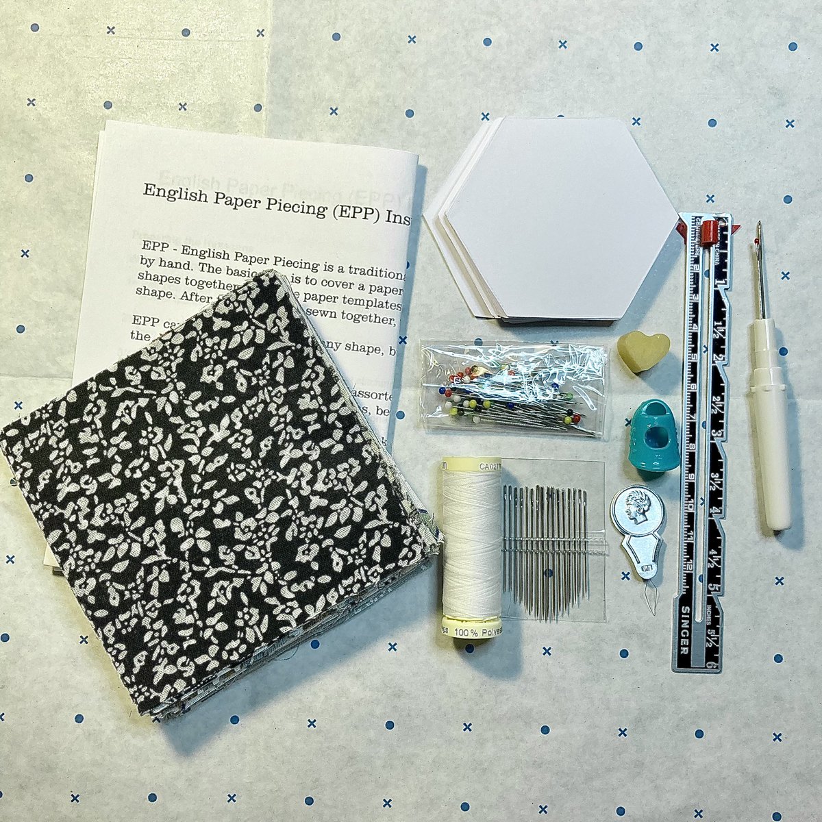 patch_shop's tweet image. Check out my eBay shop new EPP kit available on sale limited edition fabrics on EPP kits. #epp #englishpaperpiecing #patchwork #quilt #patchworkquilt #handsewing #eBayseller #eBay #ebayfinds #ebaymaker #ebayhandmade #ebaystore