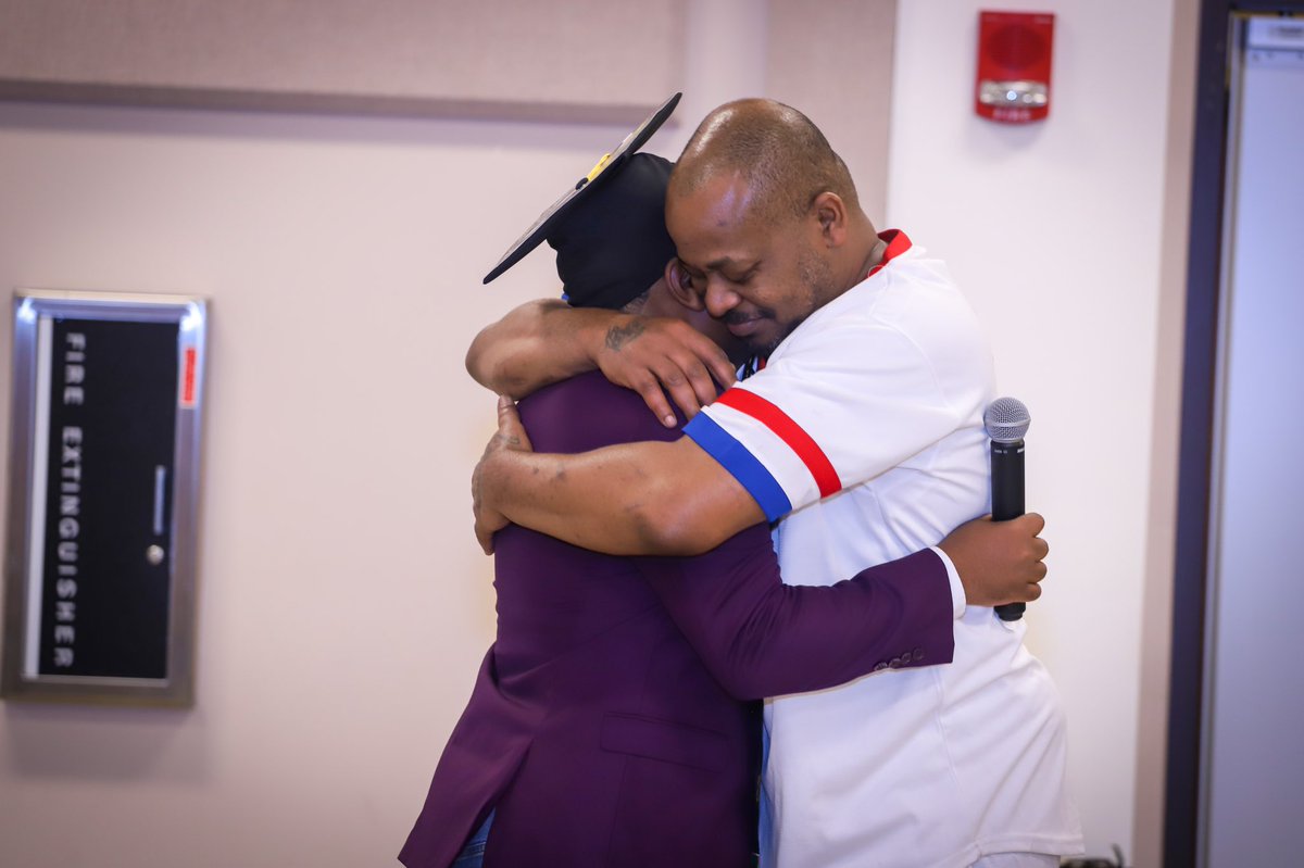 whoistrey's tweet photo. My dad was incarcerated for 13 years on drug charges, and to be able to celebrate my college graduation with him meant the world to me.😭 Glad to have my dude back!💙 https://t.co/ZVsOzxSSNT