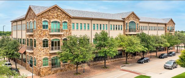 REATATenRep's tweet photo. Excellent office sublease space available at The Square at Craig Ranch - https://t.co/O8gyOzlZeo
#commercialrealestate #subleases #office #firstfloor
#highvisibility #greatlocation #1814SF #McKinney #lobbyexposure #callme https://t.co/FB4KyjIAMA