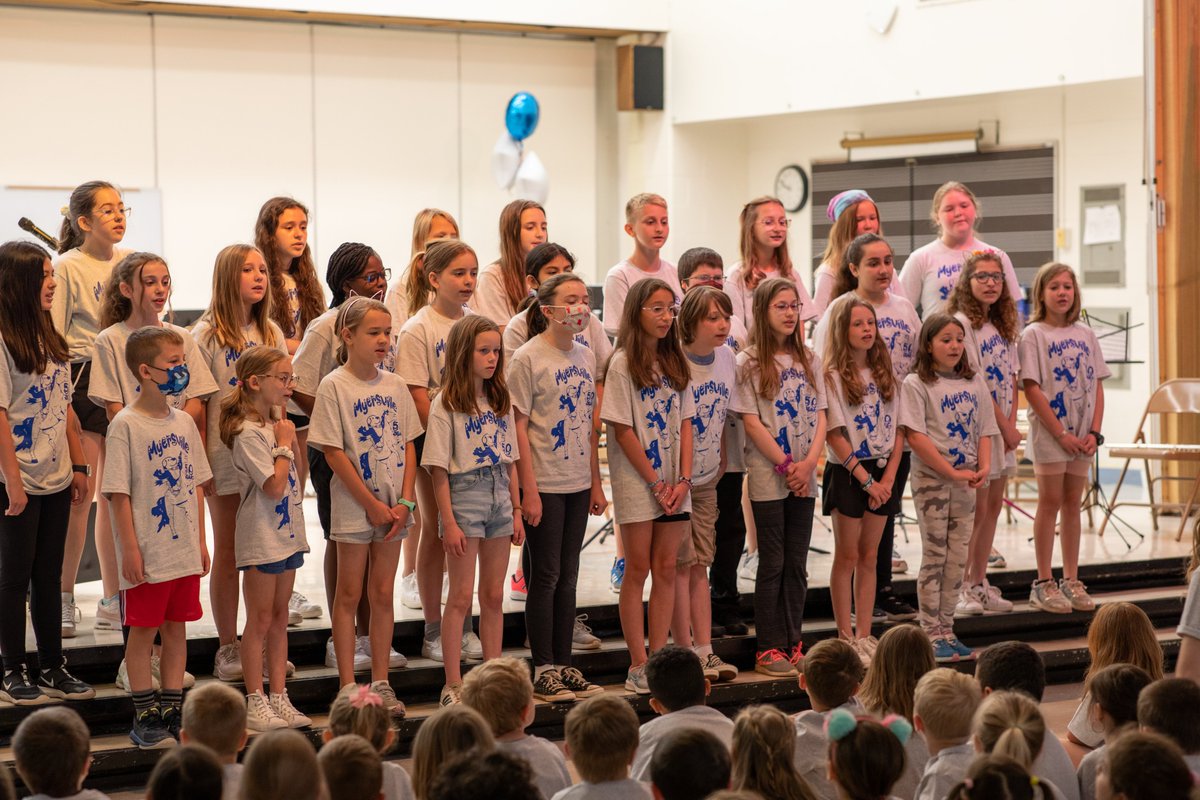 FCPSMaryland's tweet photo. Happy 50th anniversary, @myesfcps! We were so excited to celebrate your big occasion with you in Myersville today! https://t.co/iXB8O01lmY